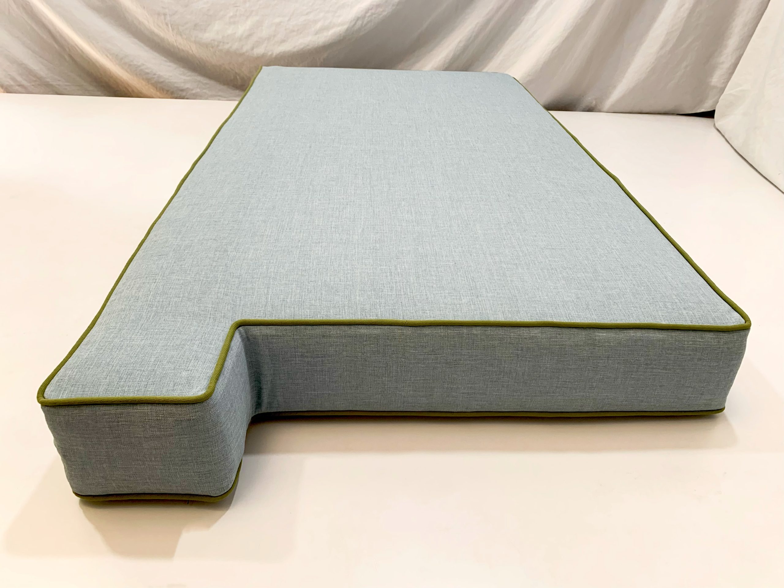 Maldives Blue Notched Bench Cushion Cover - Oasis Green Piping